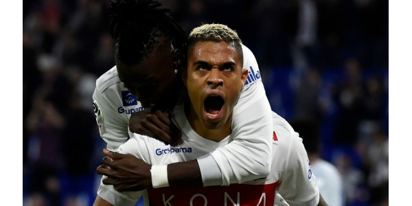 Real Madrid tar over Ronaldo